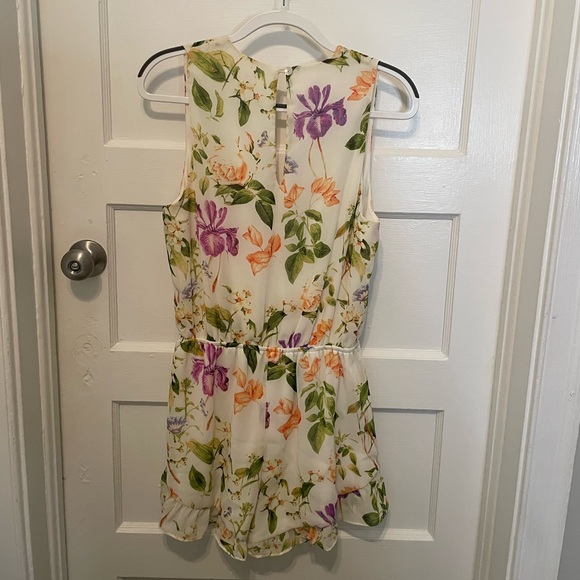 Show Me Your Mumu Romantic Riri Romper in Flower Press Large - Picture 7 of 7